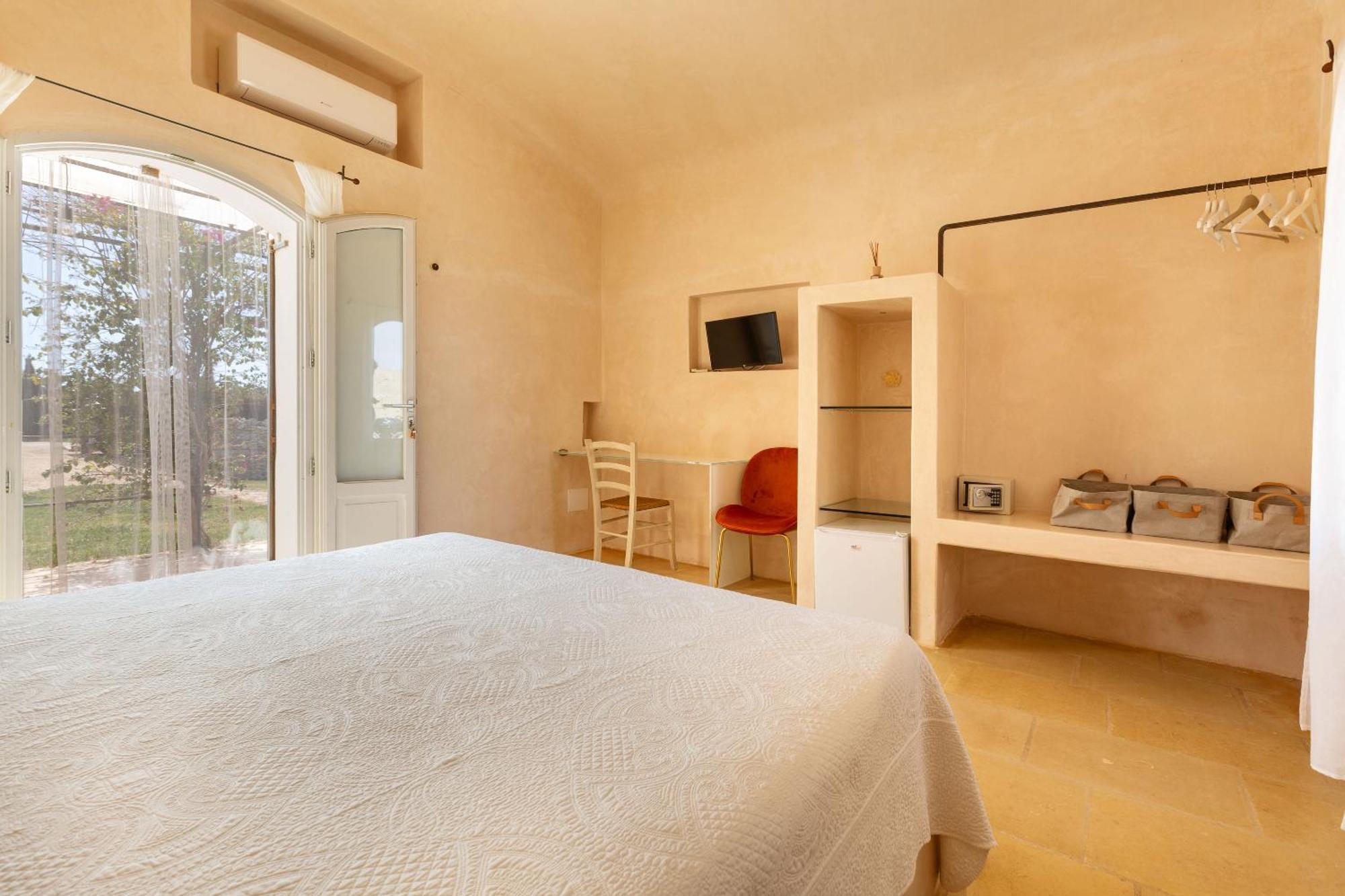 Masseria Li Capperi By Perle Di Puglia Alezio Buitenkant foto